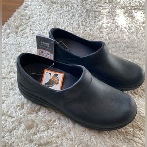 Women’s Crocs Black Clogs NWT size 9